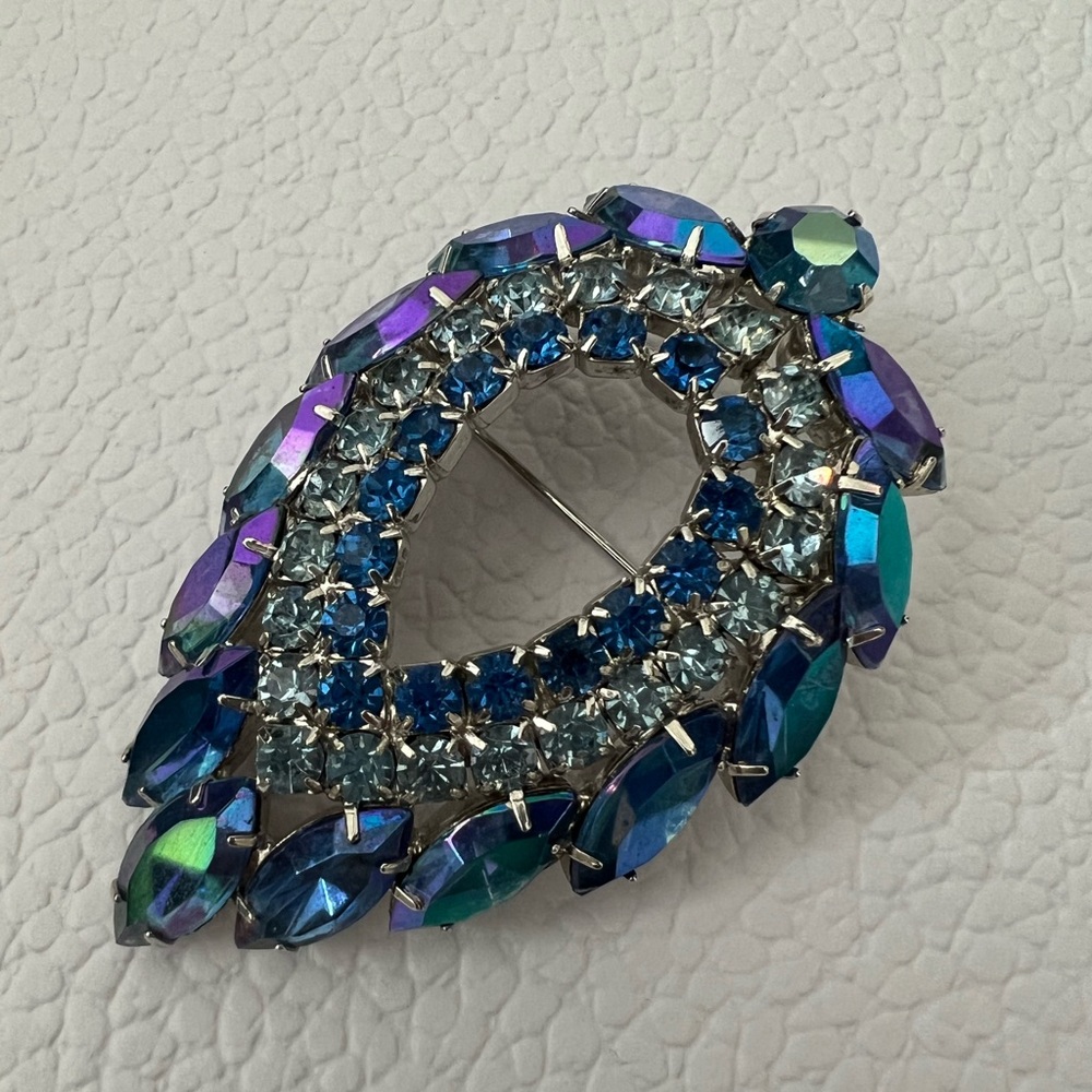 VNTG Sarah Coventry "Blue Lagoon" brooch - Picture 4 of 7